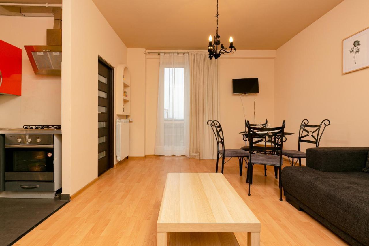 Wola Apartment With Balcony & Close To Metro By Noclegi Renters Warszawa Zewnętrze zdjęcie